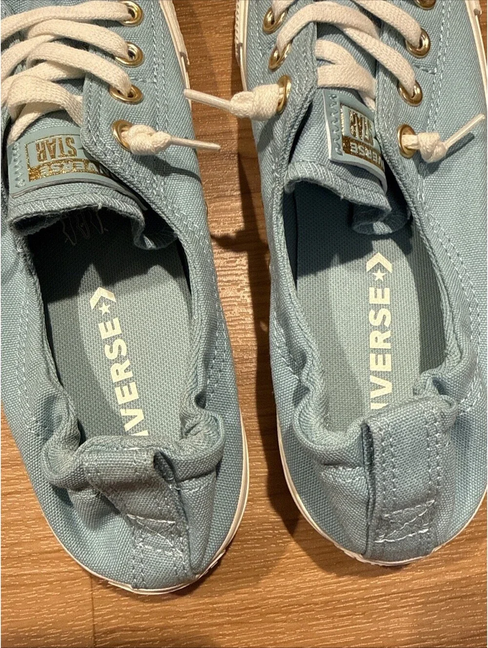 Converse brand new